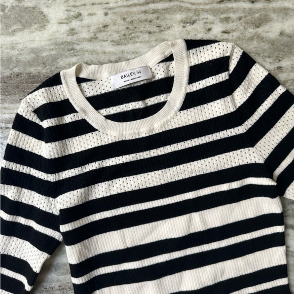Bailey 44 Julian Knit Long Sleeve Size Medium Striped Sweater - Picture 2 of 4